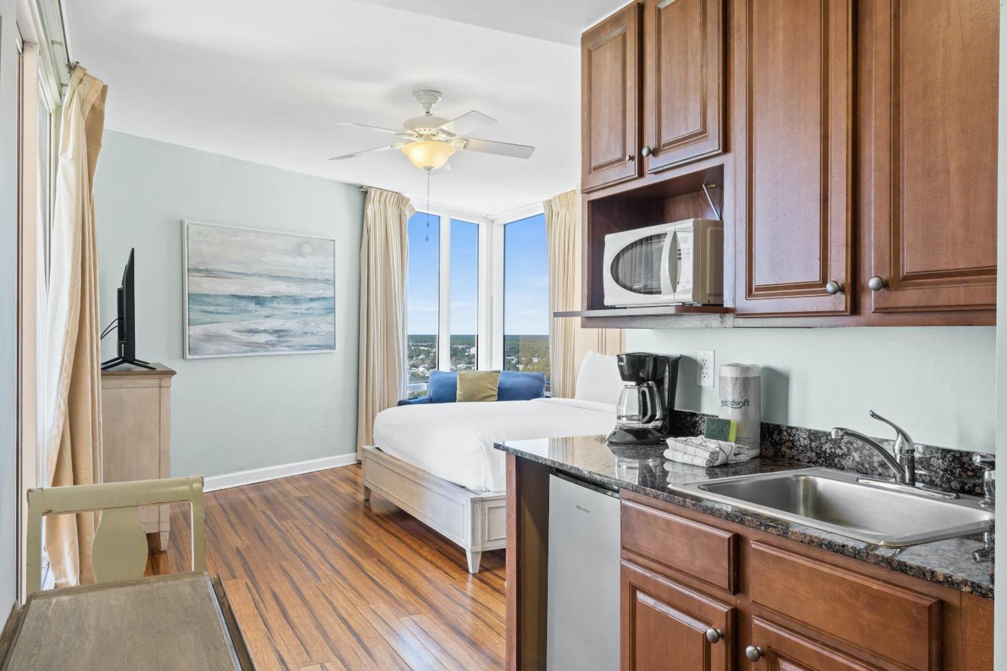 Splash Beach Resort By Panhandle Getaways Panama City Beach Room photo