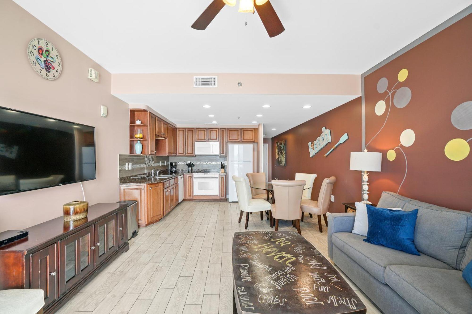 Splash Beach Resort By Panhandle Getaways Panama City Beach Room photo